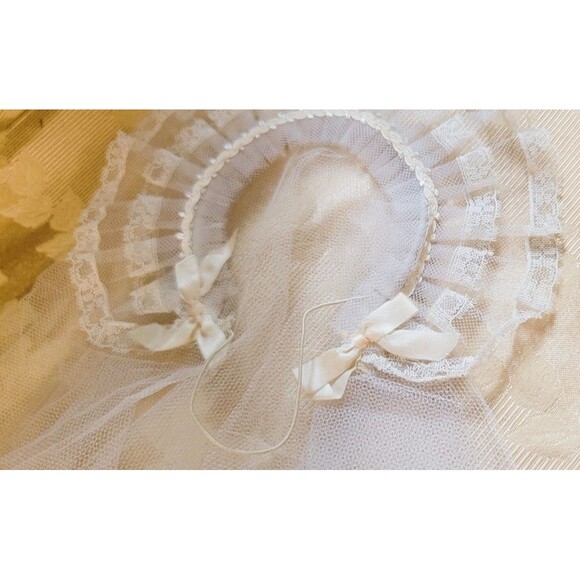 First HOLY COMMUNION/ Flower Girl Veil Headpiece Overlapping Tulle Lace VTG '50s - Picture 8 of 16